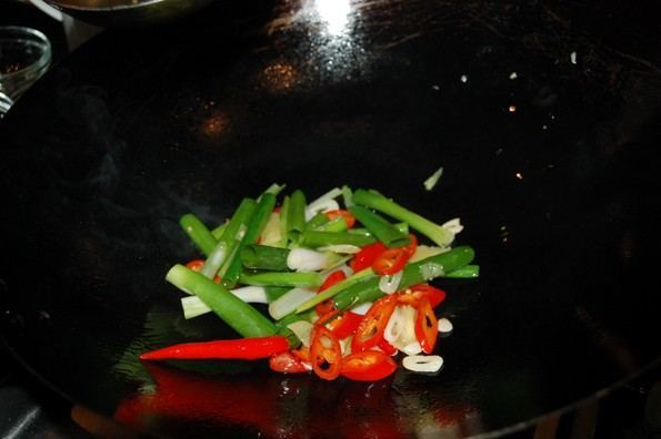 VERDURAS SALTEADAS PARA LOS GAMBONES A LA PIMIENTA VERDE